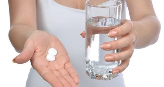 Bị táo bón có nên uống thuốc xổ? Lưu ý khi dùng thuốc xổ trị táo bón